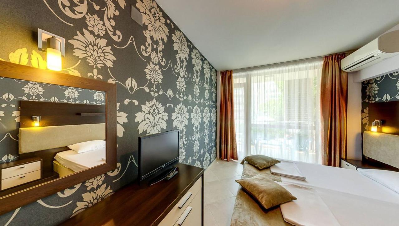 Aparthotel Briz 3*